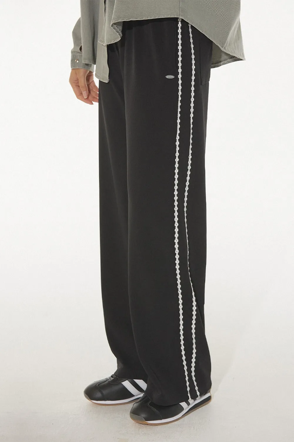 [DEARSTALKER] FW 24 HAZE LACE TRACK PANTS - BLACK