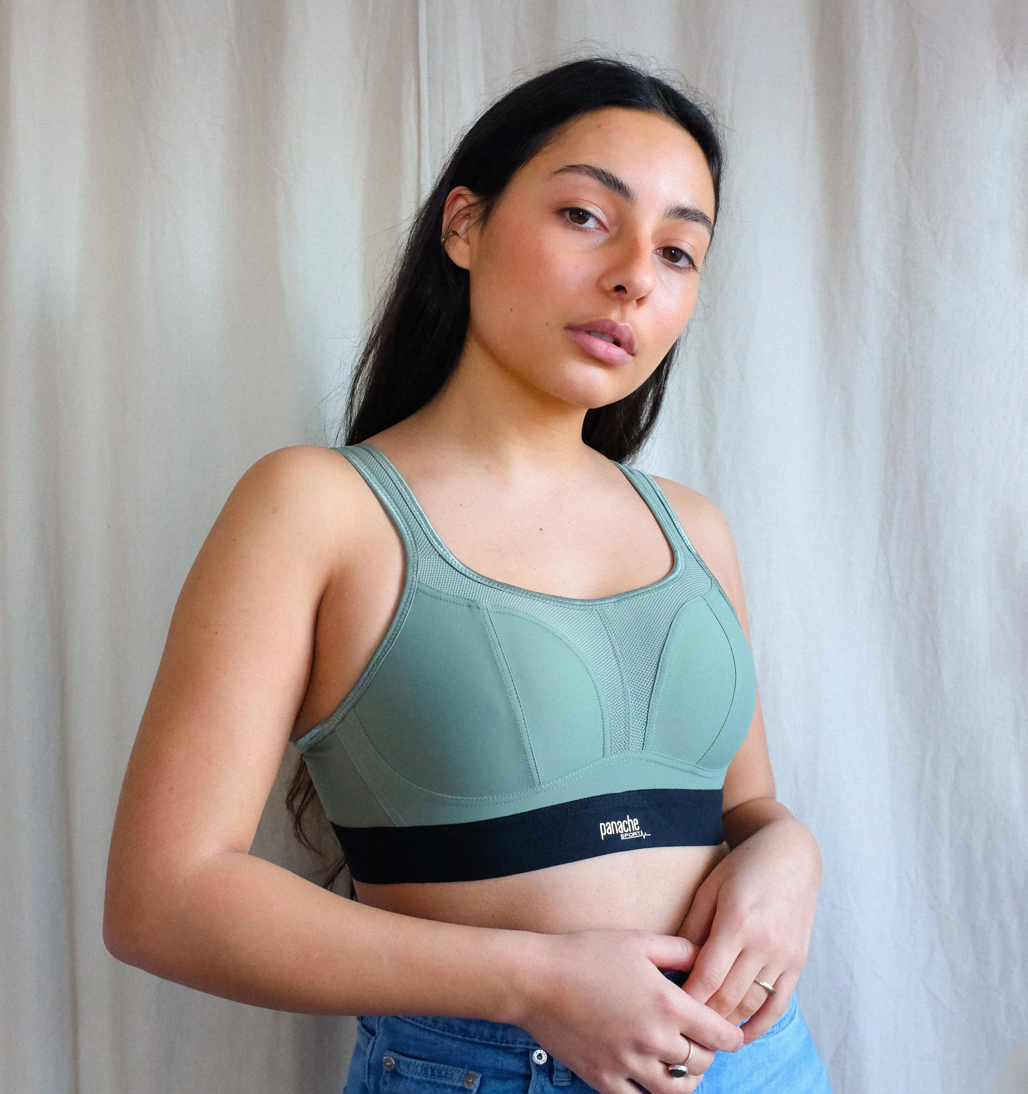 Non-wired shape sports bra [Khaki / Black]