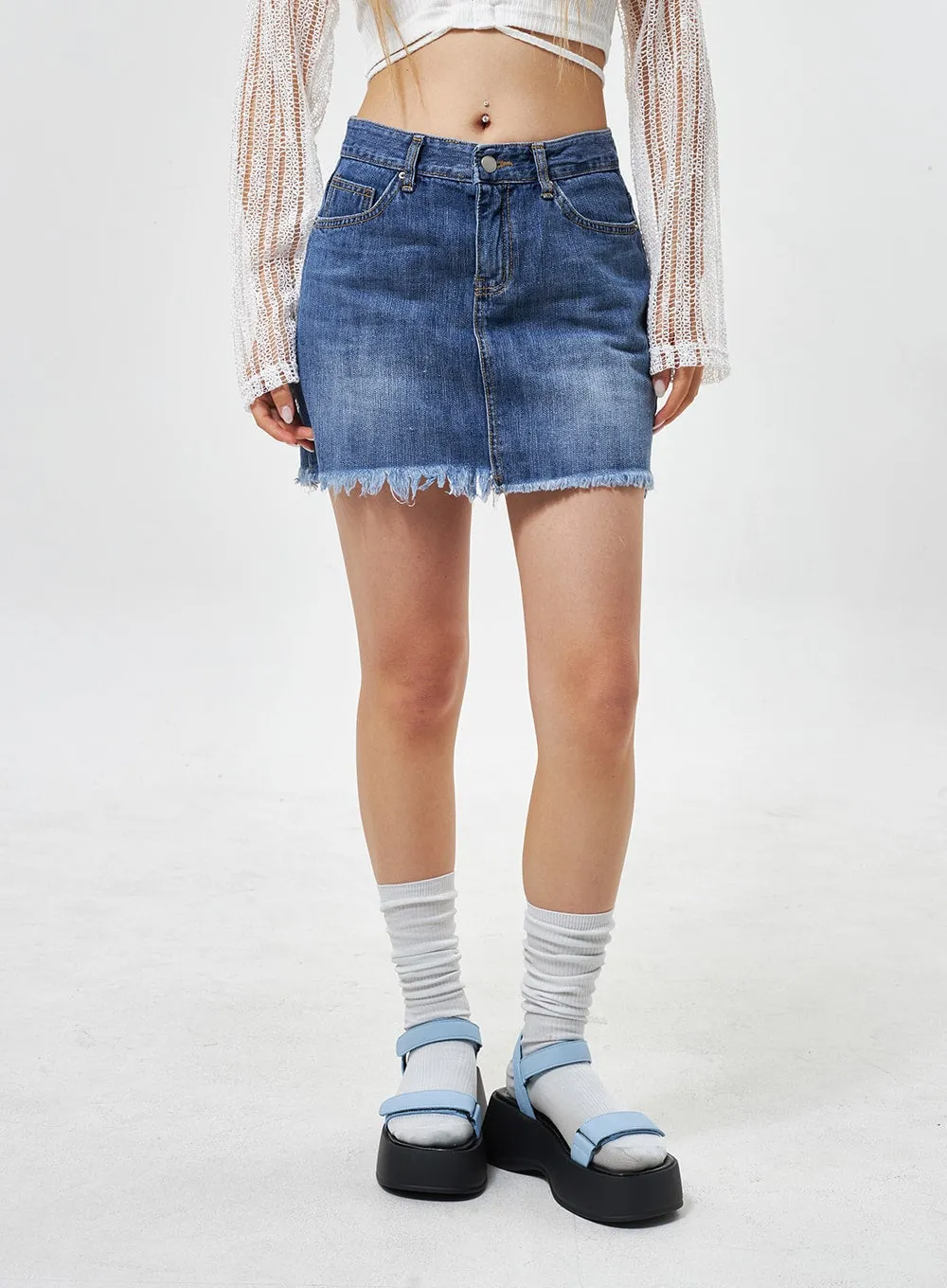 Ripped Hem Denim Mini Skirt CU301