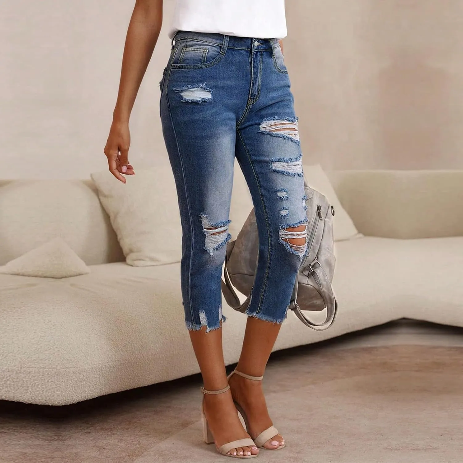 Stretch Jean Capris for Women Ripped Low Rise Jeans Vintage Distressed Jeans Raw Hem Denim Capri Pants with Pocekts
