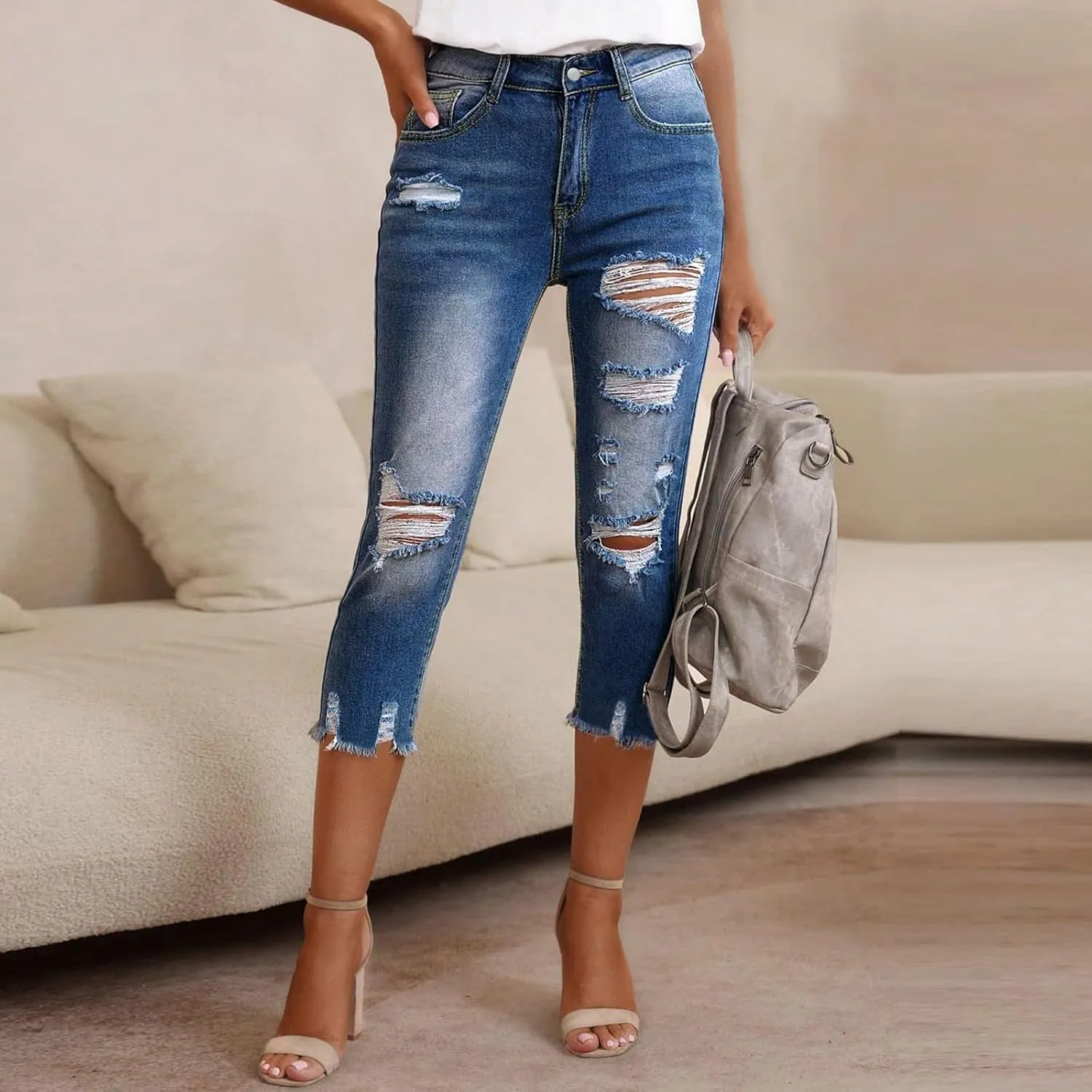 Stretch Jean Capris for Women Ripped Low Rise Jeans Vintage Distressed Jeans Raw Hem Denim Capri Pants with Pocekts