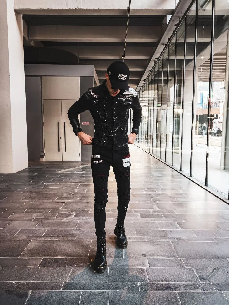 TOP NOTCH Skinny Fit Ripped Jeans - Black DH2